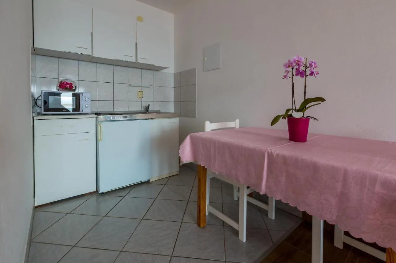 Apartments With A Swimming Pool Dramalj, Crikvenica - 5551 0*, Dramalj