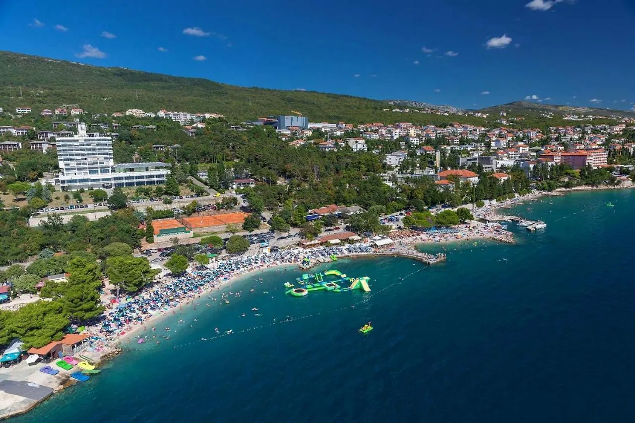 Apartments With A Swimming Pool Dramalj, Crikvenica - 5551 Dramalj