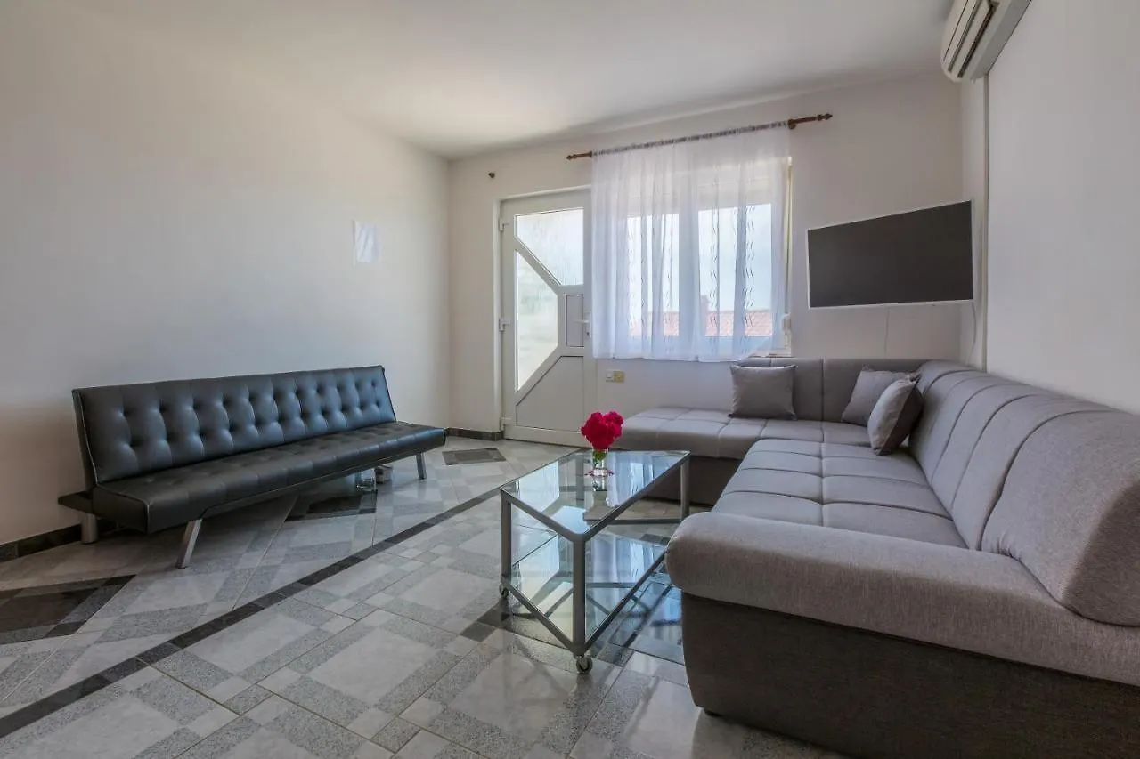 Apartments With A Swimming Pool Dramalj, Crikvenica - 5551