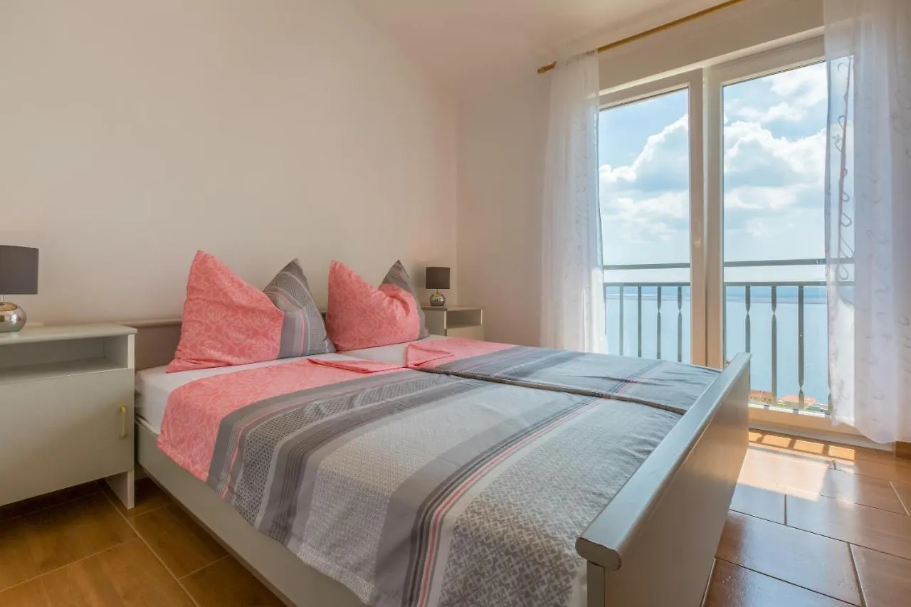 Apartments With A Swimming Pool Dramalj, Crikvenica - 5551 Dramalj