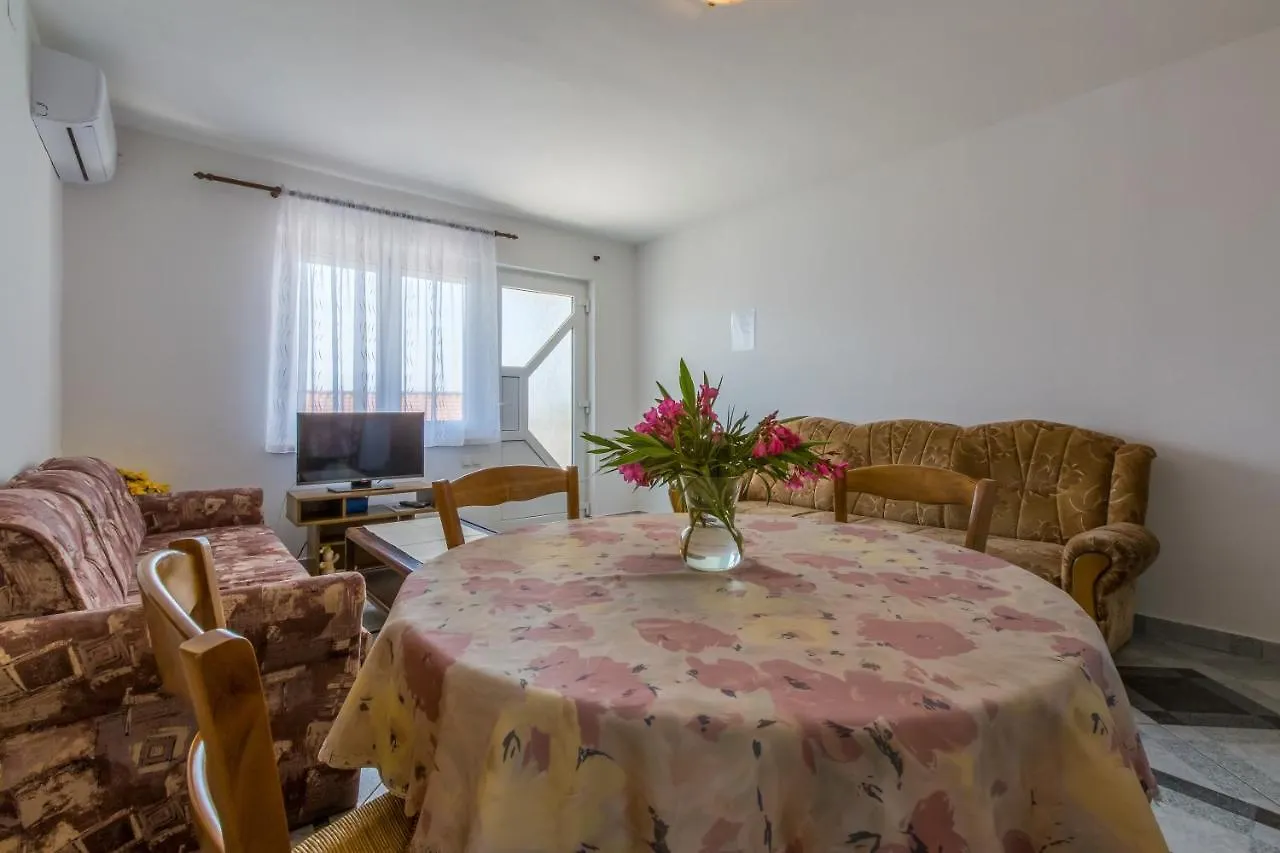 Apartments With A Swimming Pool Dramalj, Crikvenica - 5551