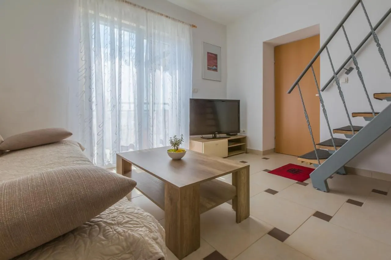 Apartments With A Swimming Pool Dramalj, Crikvenica - 5551