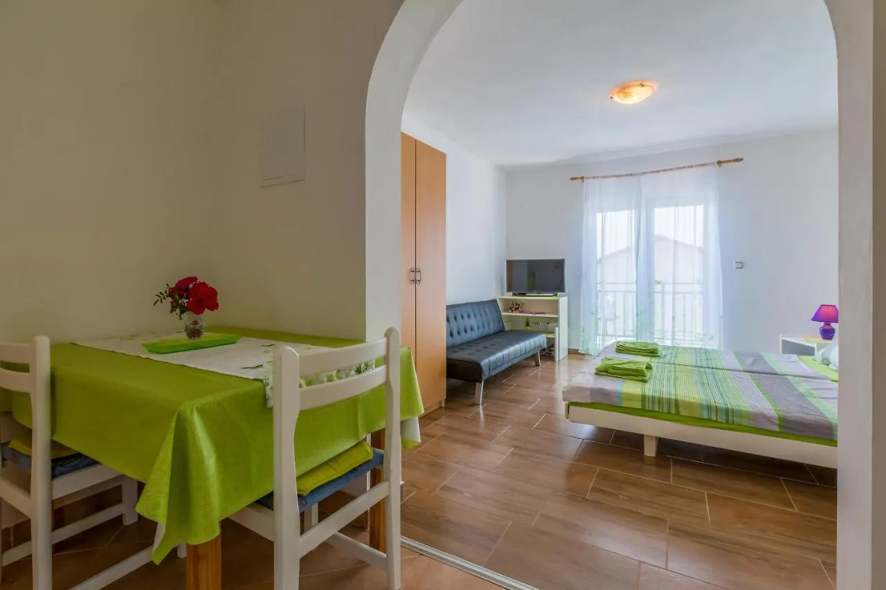 Apartments With A Swimming Pool Dramalj, Crikvenica - 5551 0*, Dramalj