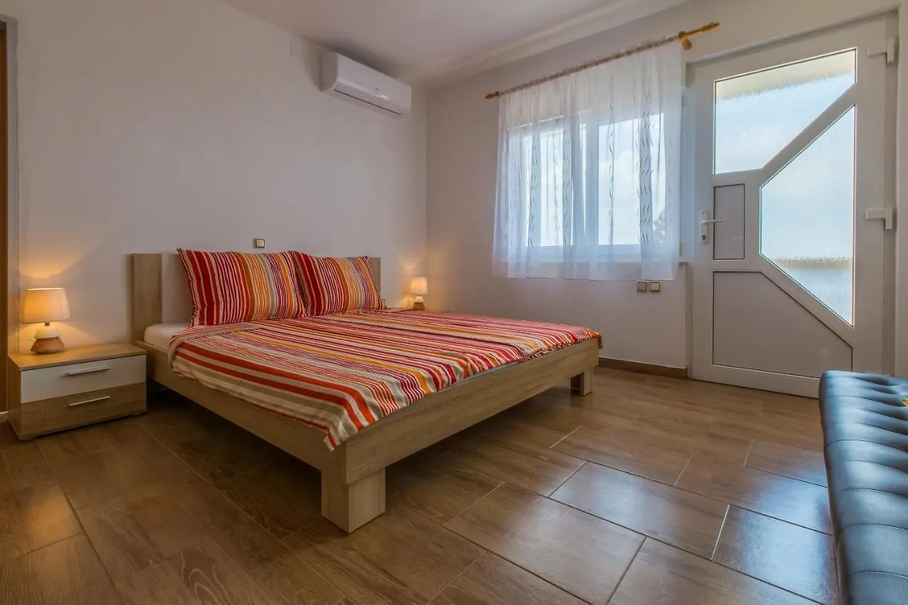 Apartments With A Swimming Pool Dramalj, Crikvenica - 5551 Croatia