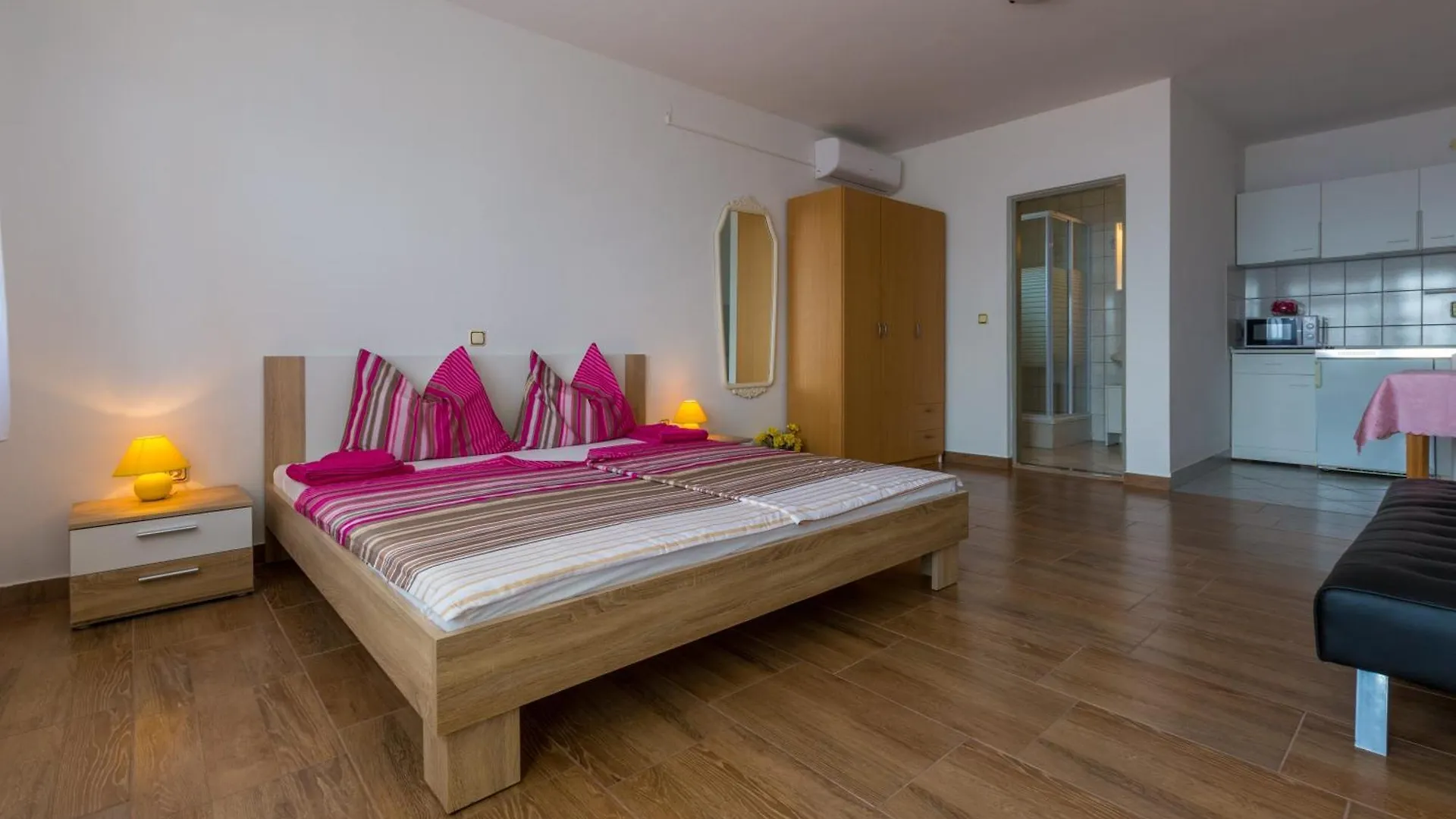 Apartments With A Swimming Pool Dramalj, Crikvenica - 5551 Croatia