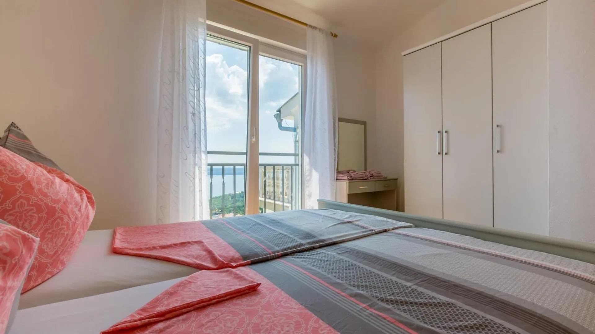 Apartments With A Swimming Pool Dramalj, Crikvenica - 5551  Dramalj