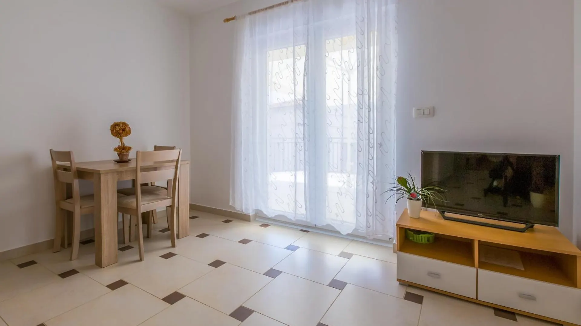 Apartments With A Swimming Pool Dramalj, Crikvenica - 5551  Dramalj