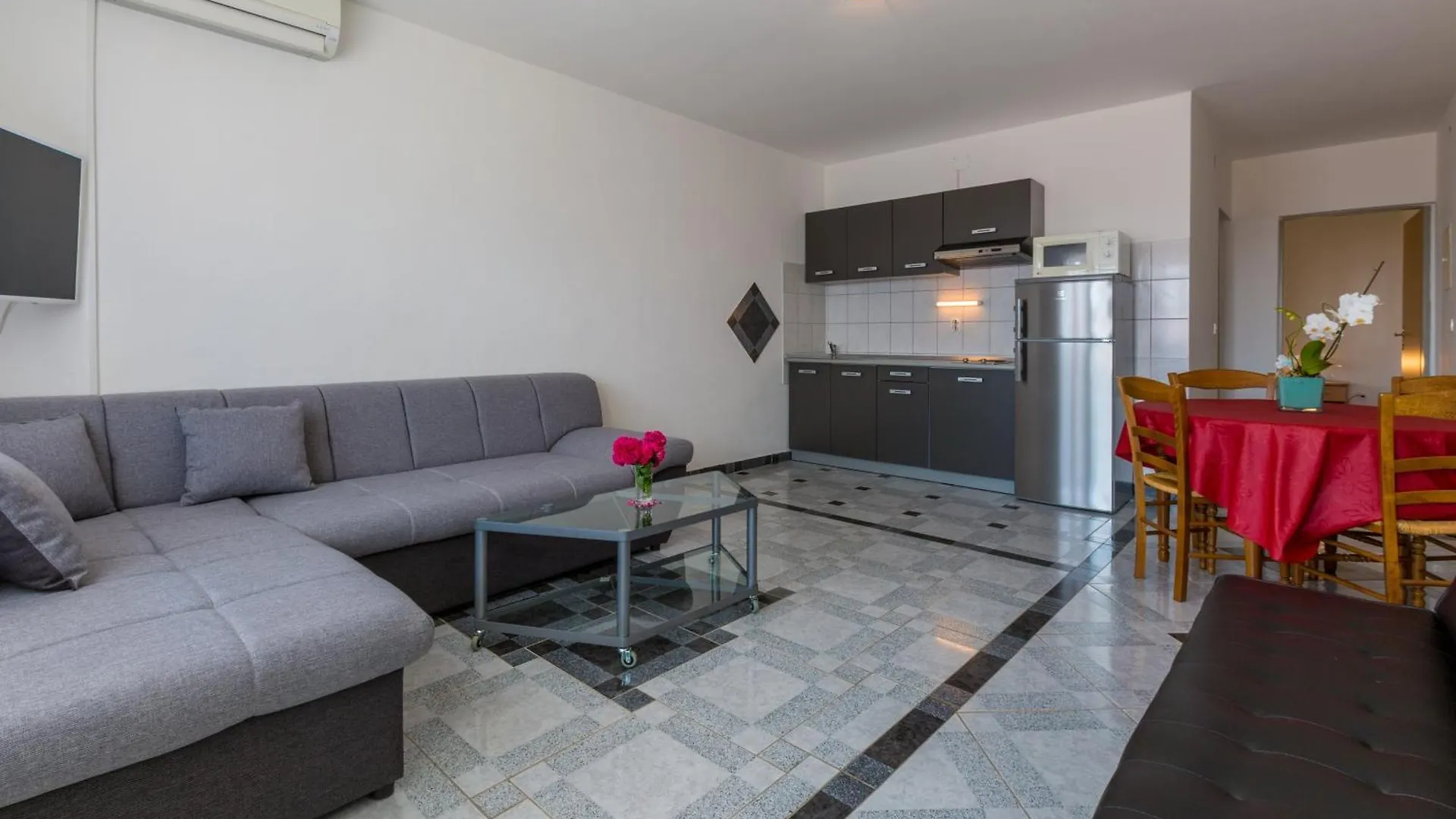 Apartments With A Swimming Pool Dramalj, Crikvenica - 5551